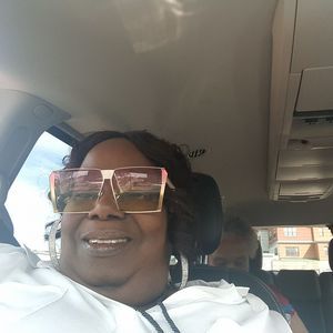 Meet your Posher, Sheila